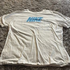 Nike tee